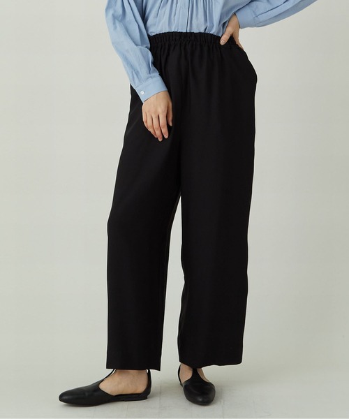 ADIEU TRISTESSE（アデュートリステス）の「サテンイージーパンツ（その他パンツ・レディース・ブラック/ベージュ/ブルー・38）」の2枚目の写真