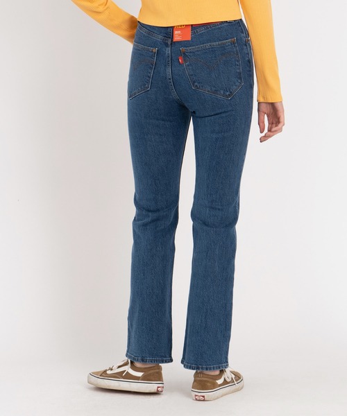 Levi's(リーバイス)の「Levi's(R) RED RIBCAGE BOOT SPACE CONTINUUM STRETCH(デニムパンツ・レディース・ダークインディゴブルー・27inch/24inch/23inch/25inch/26inch/30inch/29inch/28inch)」の20枚目の写真
