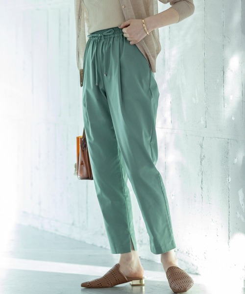 LE SOUK HOLIDAY（ルスークホリデー）の「タックテーパードパンツ（チノパンツ・レディース・ベージュ/グリーン/ブラック/ブラウン/ネイビー・M/S/L）」の4枚目の写真