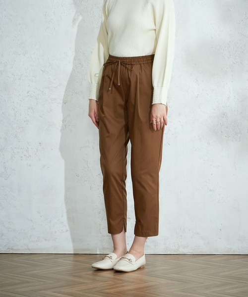 LE SOUK HOLIDAY（ルスークホリデー）の「タックテーパードパンツ（チノパンツ・レディース・ベージュ/グリーン/ブラック/ブラウン/ネイビー・M/S/L）」の12枚目の写真