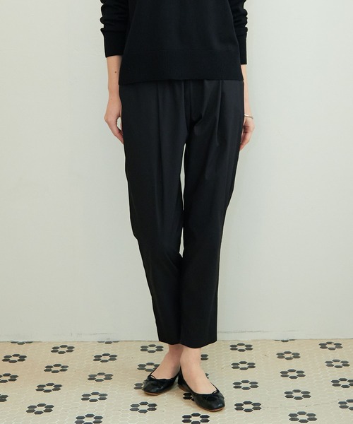 LE SOUK HOLIDAY（ルスークホリデー）の「タックテーパードパンツ（チノパンツ・レディース・ベージュ/グリーン/ブラック/ブラウン/ネイビー・M/S/L）」の22枚目の写真