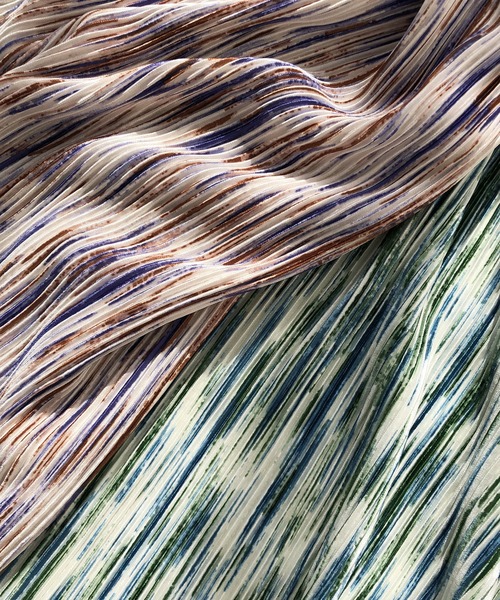 GeeRA(ジーラ)の「ミニプリーツプリントタイトロングスカート(スカート・レディース・オレンジ/グリーン・MEDIUM)」の14枚目の写真