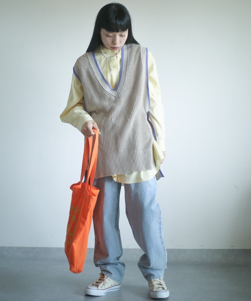 spoon store(スプーンストア)の「配色ラインサイドボタンニットベスト(ベスト・レディース・ベージュ/グリーン/アイボリー・フリー)」の18枚目の写真