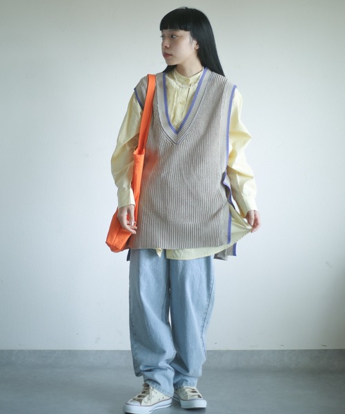 spoon store(スプーンストア)の「配色ラインサイドボタンニットベスト(ベスト・レディース・ベージュ/グリーン/アイボリー・フリー)」の19枚目の写真