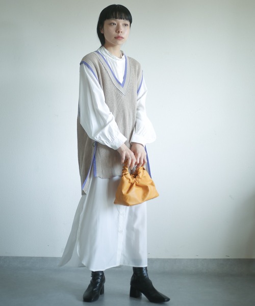 spoon store(スプーンストア)の「配色ラインサイドボタンニットベスト(ベスト・レディース・ベージュ/グリーン/アイボリー・フリー)」の14枚目の写真