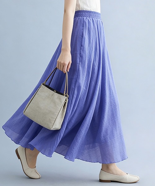 Doux Belle（ドゥーベル）の「ドレープを楽しむフレアロングスカート（スカート・レディース・ホワイト/ライトグレー/ライトブルー/ブラック/パープル/ネイビー/ブラウン/サックスブルー/グリーン/アクア/イエロー/グレイッシュブルー/ブルー/ラベンダー/ライトグリーン/セージグリーン/サーモンピンク/ライトピンク/オートミール/ベージュ/Brick/ダークグレー/イエローゴールド/オレンジ/レッドパープル/ダークブルー/プラム/ダークブラウン/レッド/ワインレッド/ダークパープル/グレイッシュベージュ/カーキ/ブルーグリーン/スモークピンク/ダークグリーン/ローズ/マジェンタ・MEDIUM/LARGE）」の19枚目の写真