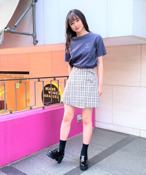 PINK-latte（ピンクラテ）の「◆【ニコラ掲載商品】共地ダブルバックルスカート（スカート・キッズ・ライトグリーン系1/ブルー系3/グレー系1/ベージュ系その他4・15 /14/16）」の19枚目の写真