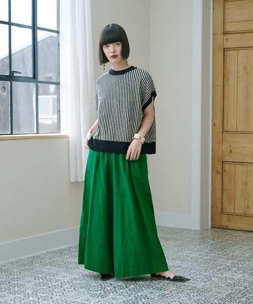 manana suerte（マニャーナスエルテ）の「バックリボンストライプニット（ベスト・レディース・ブラック/レッド/グリーン・FREE）」の4枚目の写真