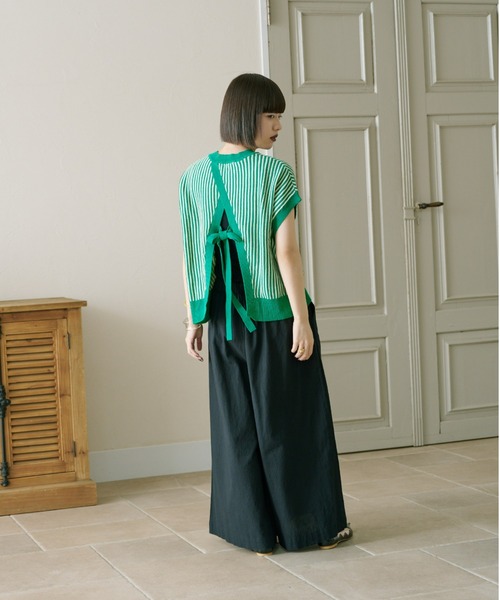 manana suerte（マニャーナスエルテ）の「バックリボンストライプニット（ベスト・レディース・ブラック/レッド/グリーン・FREE）」の9枚目の写真