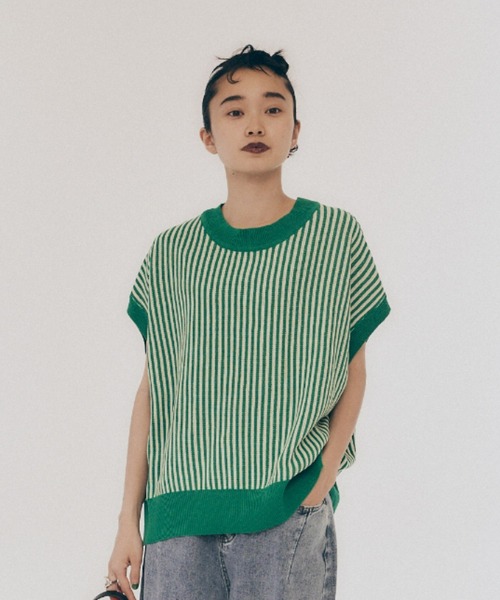 manana suerte（マニャーナスエルテ）の「バックリボンストライプニット（ベスト・レディース・ブラック/レッド/グリーン・FREE）」の20枚目の写真