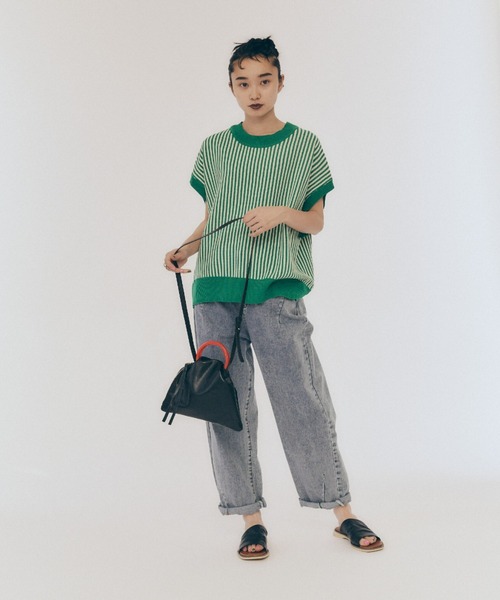 manana suerte（マニャーナスエルテ）の「バックリボンストライプニット（ベスト・レディース・ブラック/レッド/グリーン・FREE）」の14枚目の写真