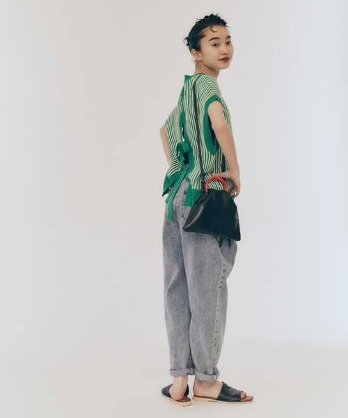 manana suerte（マニャーナスエルテ）の「バックリボンストライプニット（ベスト・レディース・ブラック/レッド/グリーン・FREE）」の17枚目の写真