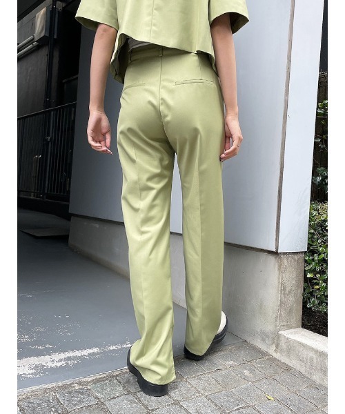 ENVYM(アンビー)の「スリットスラックスPT(スラックス・レディース・ベージュ/グリーン/ブラック・S/M)」の13枚目の写真