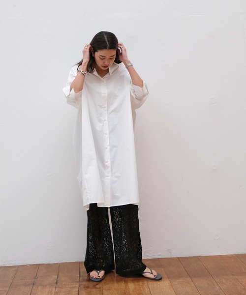 AKTE（アクテ）の「オーバーサイズシャツワンピース（シャツワンピース・レディース・ストライプ/ホワイト・FREE）」の22枚目の写真