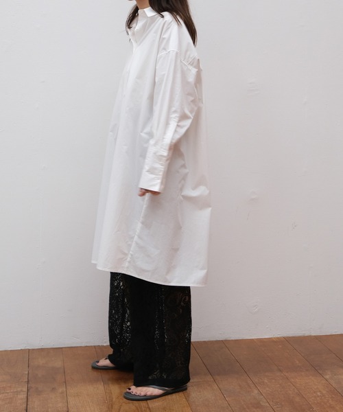 AKTE（アクテ）の「オーバーサイズシャツワンピース（シャツワンピース・レディース・ストライプ/ホワイト・FREE）」の11枚目の写真