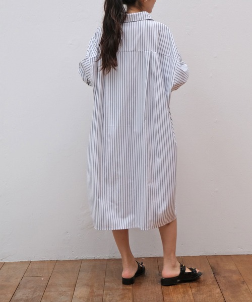 AKTE（アクテ）の「オーバーサイズシャツワンピース（シャツワンピース・レディース・ストライプ/ホワイト・FREE）」の16枚目の写真