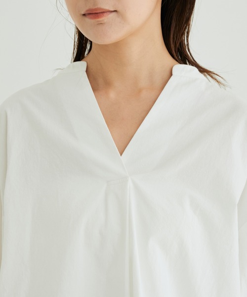 SALON adam et rope'（サロン アダム エ ロペ）の「[ご好評につき新色追加！]【WEB限定】パフスリーブスキッパーブラウス（シャツ/ブラウス・レディース・ピンク/オフホワイト/ブラウン/ネイビー・FREE）」の18枚目の写真