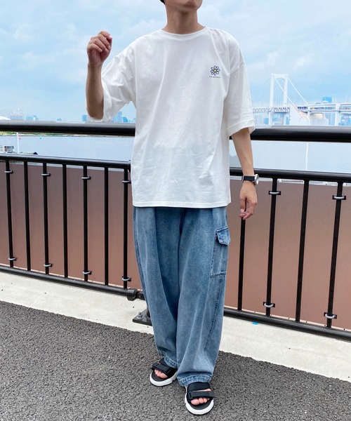 PairPair(ペアペア)の「ロールアップ発泡プリントTEE(ユニセックス)(Tシャツ/カットソー・メンズ・チャコールグレー/オフホワイト/グレイッシュブルー・MEDIUM/LARGE)」の4枚目の写真
