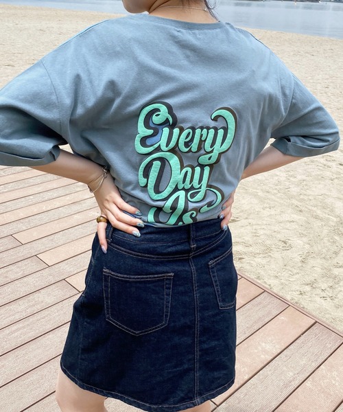 PairPair(ペアペア)の「ロールアップ発泡プリントTEE(ユニセックス)(Tシャツ/カットソー・メンズ・チャコールグレー/オフホワイト/グレイッシュブルー・MEDIUM/LARGE)」の17枚目の写真