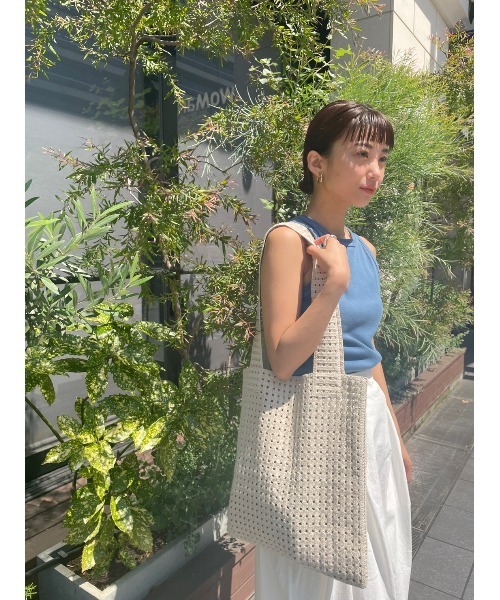 BLACK BY MOUSSY（ブラックバイマウジー）の「mesh knit mini bag（メッシュニットミニバック）（トートバッグ・レディース・ブラック/ベージュ・FREE）」の20枚目の写真