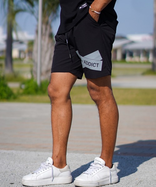 ◆ boohoo ◆アブストラクト・ショートレングス スイムショーツ RTEGクロスボードショーツ(その他パンツ)|adamsJUGGLER
