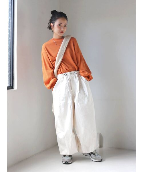 Ungrid（アングリッド）の「ミリタリーボリュームパンツ（その他パンツ・レディース・カーキ/アイボリー・SMALL/MEDIUM）」の19枚目の写真