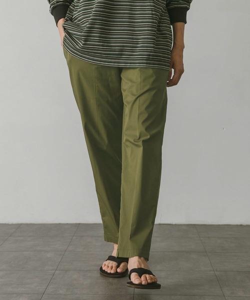 URBAN RESEARCH DOORS（アーバンリサーチドアーズ）の「スリムテーパードパンツ（その他パンツ・メンズ・ベージュ/ブラック/カーキ・SMALL/MEDIUM/LARGE）」の19枚目の写真
