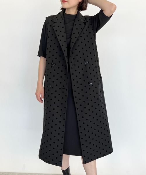 PICCIN(ピッチン)の「【セットアップ着用可能】フロッキードットロングジレ(ベスト・レディース・ブラック/ネイビー/グレイッシュベージュ・M)」の1枚目の写真