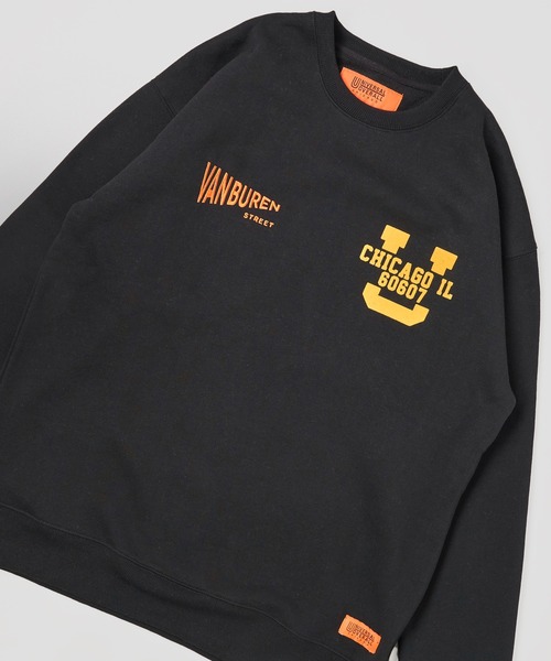 UNIVERSAL OVERALL（ユニバーサルオーバーオール）の「【UNIVERSAL OVERALL】T/C SWEAT VANBUREN STREET / 裏起毛スウェット ロゴ刺繍プルオーバー（スウェット・メンズ・ブラック/グレー/グリーン/オートミール/ワイン・MEDIUM/LARGE/X-LARGE）」の2枚目の写真