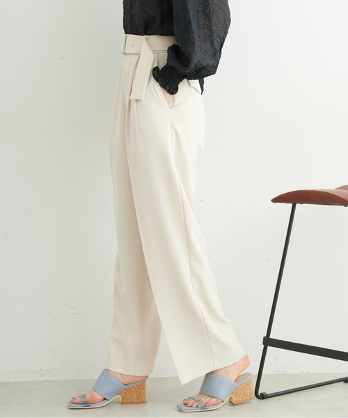 FREE'S MART（フリーズマート）の「◆ワイドベルトダブルタックバギーパンツ（その他パンツ・レディース・ブラック/ホワイト/ベージュ系その他・SMALL/MEDIUM/X-SMALL）」の19枚目の写真