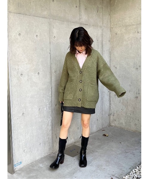 MOUSSY（マウジー）の「OVERSIZED カーディガン（カーディガン/ボレロ・レディース・ブラック/カーキ/オレンジ/ブルー・FREE）」の10枚目の写真
