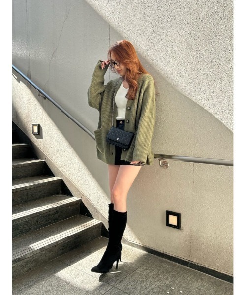 MOUSSY（マウジー）の「OVERSIZED カーディガン（カーディガン/ボレロ・レディース・ブラック/カーキ/オレンジ/ブルー・FREE）」の11枚目の写真