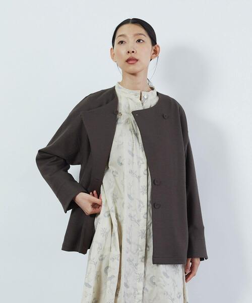 ロワズィール】ウール天竺圧縮ジャケット 22AW ノーカラー ロワズィール】ウール天竺圧縮ジャケット 22AW ノーカラー