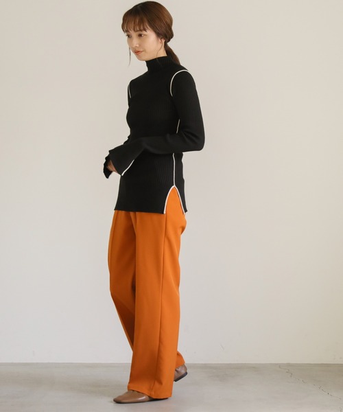 select MOCA(セレクトモカ)の「2022 AW 配色スリットスリーブプチハイネックニット(ニット/セーター・レディース・ブルー/ブラック/アイボリー・FREE)」の6枚目の写真