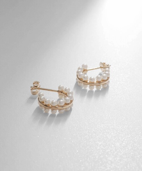 COCOSHNIK(ココシュニック)の「K10パールダブルロウ フープピアス(ピアス(両耳用)・レディース・シルバー系・00)」の8枚目の写真