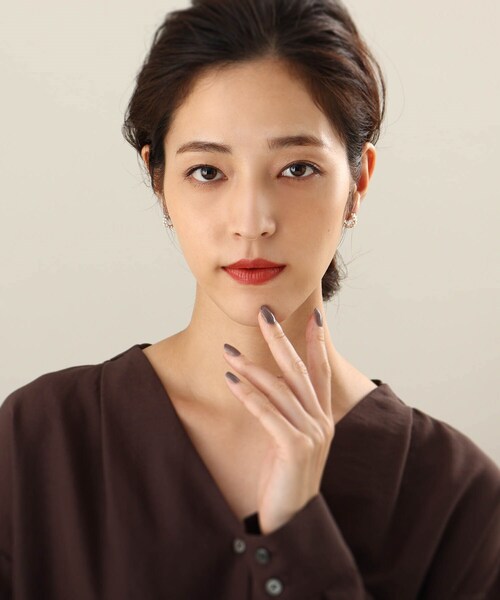 COCOSHNIK(ココシュニック)の「K10パールダブルロウ フープピアス(ピアス(両耳用)・レディース・シルバー系・00)」の7枚目の写真