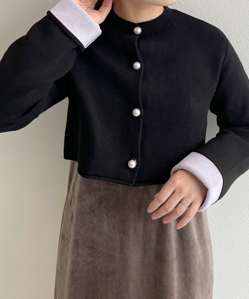 w closet（ダブルクローゼット）の「ショートクルーネックカーディガン（カーディガン/ボレロ・レディース・レッド/ブラック/ブルー/グリーン/レッド系その他/オフホワイト・FREE）」の3枚目の写真