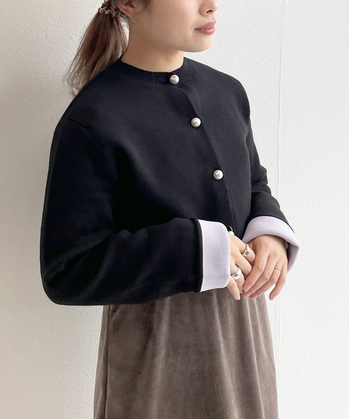 w closet（ダブルクローゼット）の「ショートクルーネックカーディガン（カーディガン/ボレロ・レディース・レッド/ブラック/ブルー/グリーン/レッド系その他/オフホワイト・FREE）」の22枚目の写真