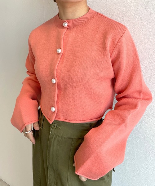 w closet（ダブルクローゼット）の「ショートクルーネックカーディガン（カーディガン/ボレロ・レディース・レッド/ブラック/ブルー/グリーン/レッド系その他/オフホワイト・FREE）」の11枚目の写真