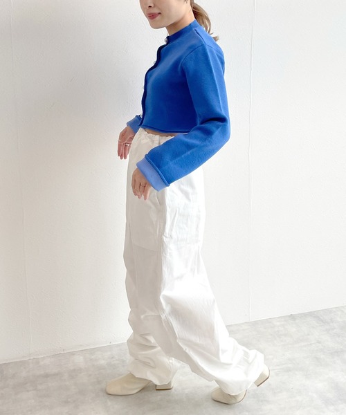 w closet（ダブルクローゼット）の「ショートクルーネックカーディガン（カーディガン/ボレロ・レディース・レッド/ブラック/ブルー/グリーン/レッド系その他/オフホワイト・FREE）」の7枚目の写真