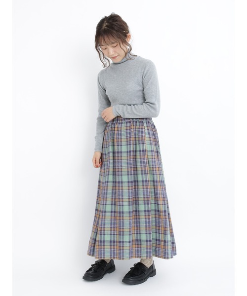 Samansa Mos2(サマンサ モスモス)の「【マシンウォッシャブル】リブタートルネックニット(ニット/セーター・レディース・チャコール/モカ/グレー/オフホワイト/ブラウン/キナリ・フリ-)」の8枚目の写真