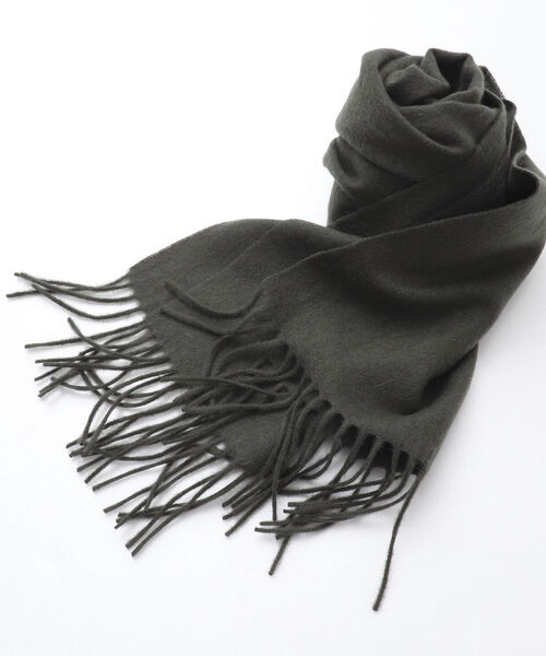 NOLLEY'S goodman（ノーリーズグッドマン）の「カシミヤソリッドマフラー アラシャン産カシミヤ100%使用 30cm幅（マフラー・メンズ・オリーブ/ブラック/チャコールグレー/ライトグレー・FREE）」の8枚目の写真