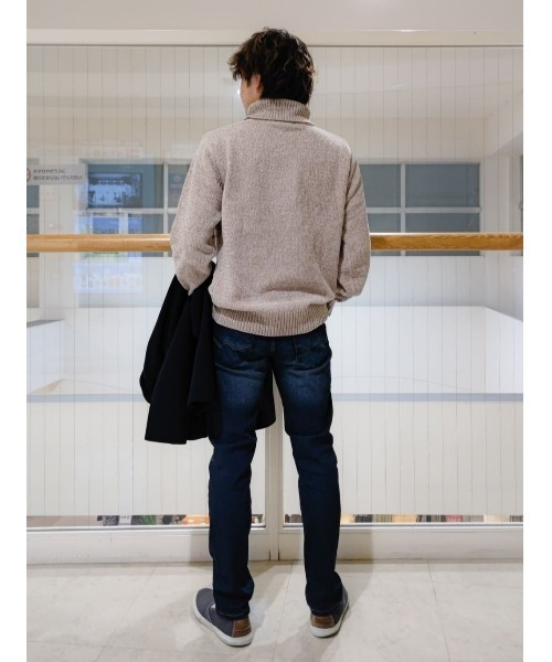 Right-on（ライトオン）の「モールタートルネックニット（ニット/セーター・メンズ・ライトグレー/オフホワイト/ブラック・L/XL/M）」の12枚目の写真