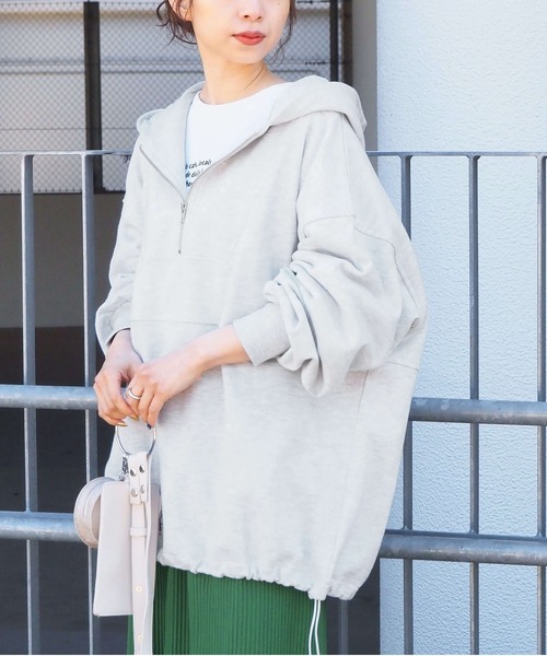 tiptop（ティップトップ）の「【選べる2デザイン】裏毛アノラックBIGパーカー（パーカー・レディース・アイボリー/ブラック/グレー/ブルー/グレー系その他/ブラック系その他/ホワイト系その他・FREE）」の20枚目の写真
