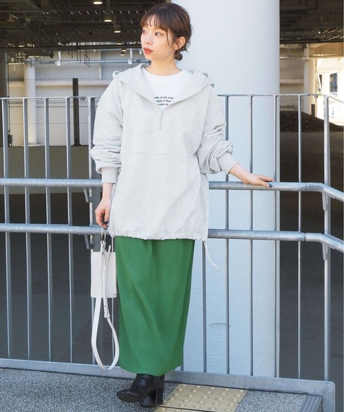 tiptop（ティップトップ）の「【選べる2デザイン】裏毛アノラックBIGパーカー（パーカー・レディース・アイボリー/ブラック/グレー/ブルー/グレー系その他/ブラック系その他/ホワイト系その他・FREE）」の21枚目の写真