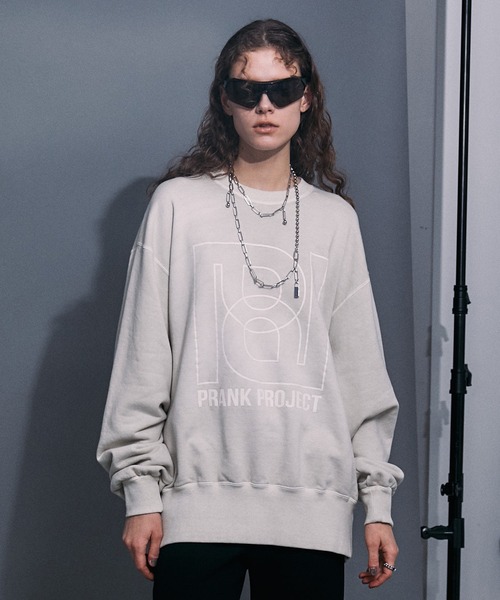 PRANK PROJECT（プランクプロジェクト）の「Pロゴオーバースウェット/P