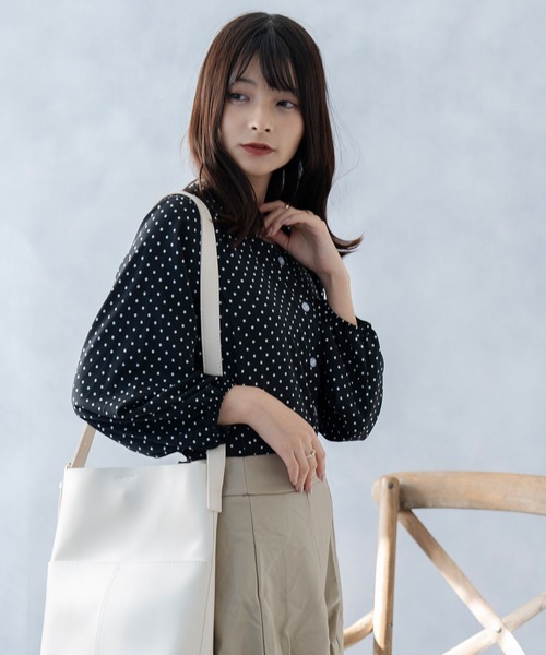 NinaetLina(ニナエリナ)の「ドット柄ブラウス(シャツ/ブラウス・レディース・ベージュ/ブラック・M/L)」の12枚目の写真