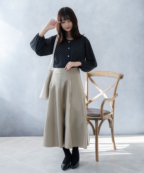 NinaetLina(ニナエリナ)の「ドット柄ブラウス(シャツ/ブラウス・レディース・ベージュ/ブラック・M/L)」の16枚目の写真