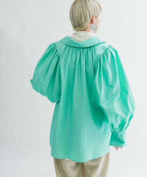 KBF（ケイビーエフ）の「2WAYボリュームスリーブブラウス（シャツ/ブラウス・レディース・オフホワイト/アイボリー/グリーン系その他・ONE）」の22枚目の写真