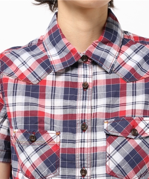 AVIREX(アヴィレックス)の「avirex/アヴィレックス/レディース/ S/S BACK EMBROIDERY CHECK SHIRT/半袖 バック刺繍 チェックシャツ(シャツ/ブラウス・レディース・レッド/イエロー・MEDIUM/SMALL)」の6枚目の写真